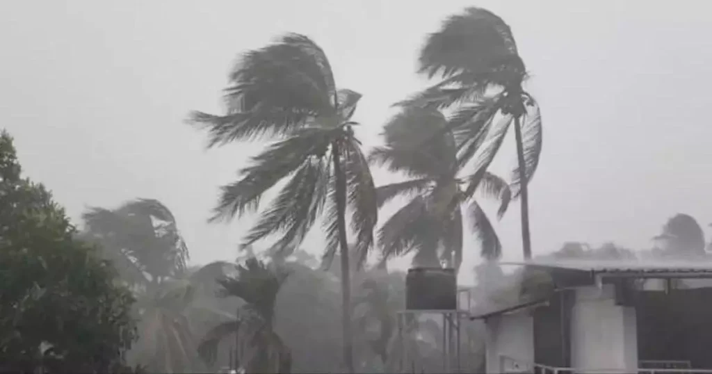 ഞായറാഴ്ച വരെ ഒറ്റപ്പെട്ടയിടങ്ങളിൽ അതിശക്തമായ മഴ; ഓറഞ്ച്, യെല്ലോ അലേർട്ടുകൾ പ്രഖ്യാപിച്ചു